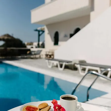 Memento Hotel Perissa (Santorini)